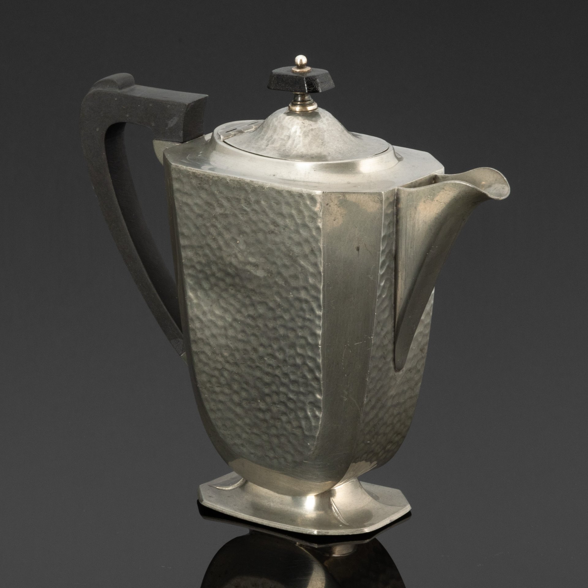 Кофейник в стиле ар-деко, Period Pewter,  Шеффилд