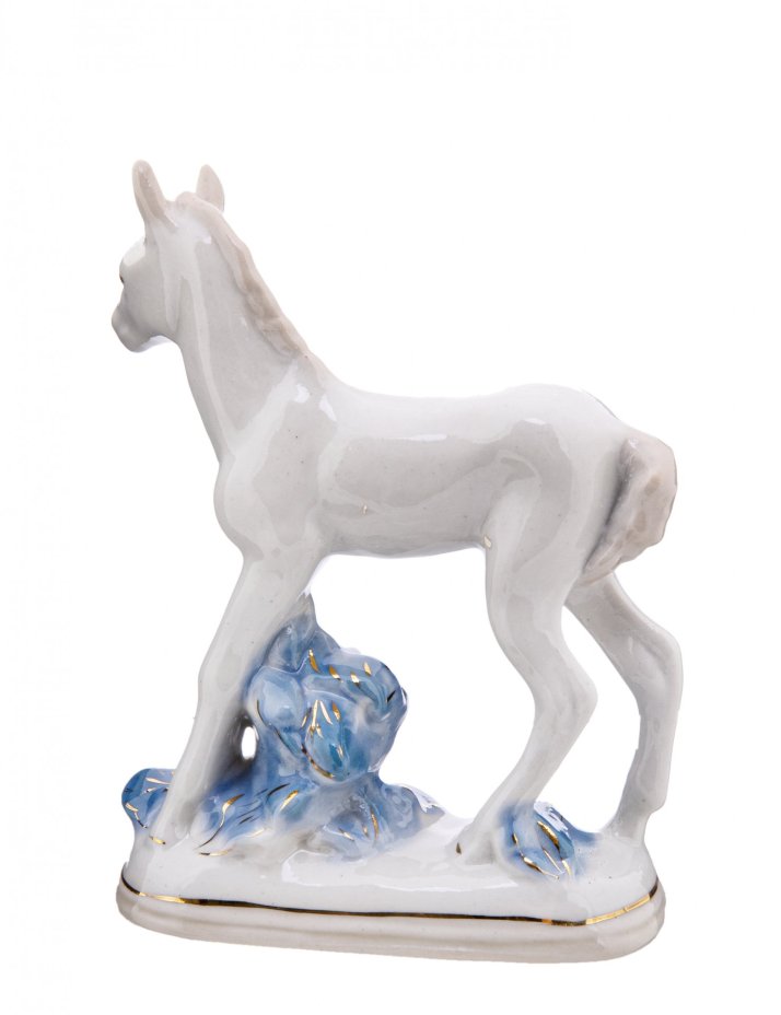 Статуэтка "Жеребенок", фарфор,  скульптор Л. П. Азарова , СССР, 1950-1960 гг., Турыгинский фарфоровый завод артели «Художественная керамика» (Гжель)