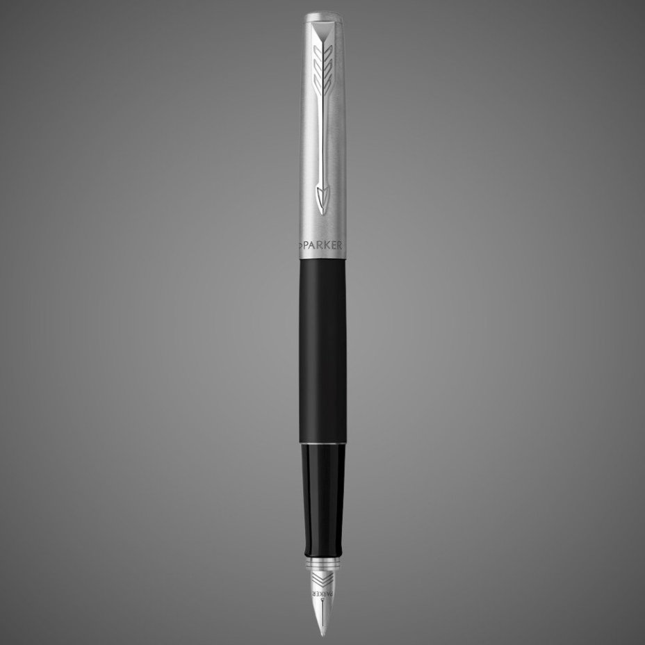 Перьевая ручка Parker Jotter Core 2018 Bond Street Black CT, Лаки и смолы: лак, нержавеющая сталь