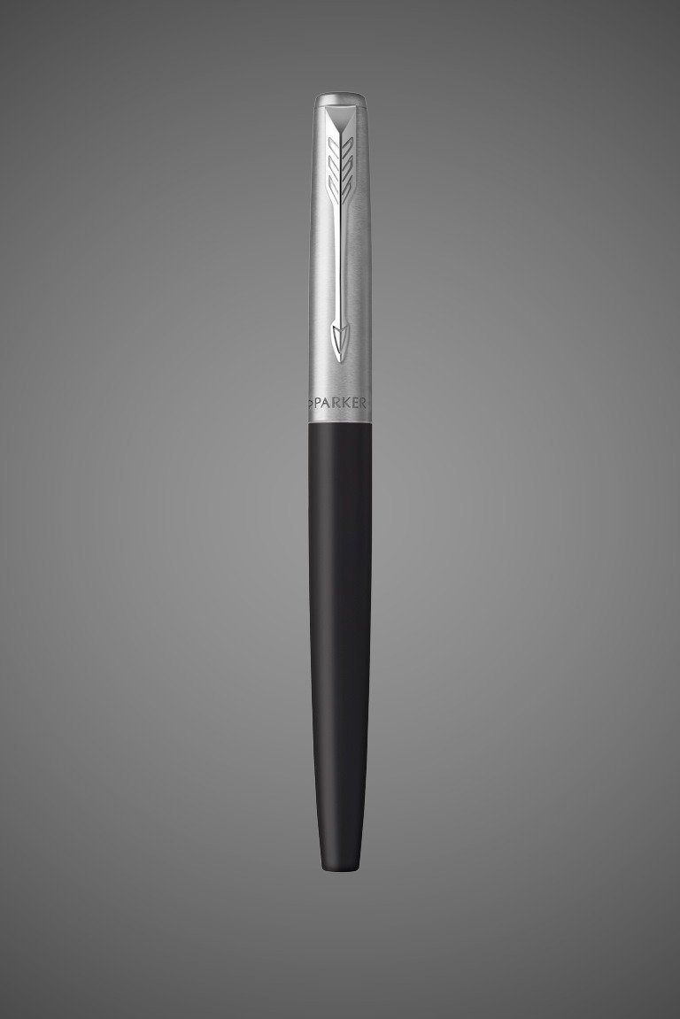 Перьевая ручка Parker Jotter Core 2018 Bond Street Black CT, Лаки и смолы: лак, нержавеющая сталь