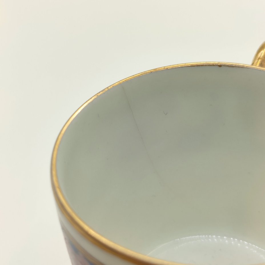 Пара кофейных чашек, украшенных растительным декором, форма "Литрон", Limoges Elte'