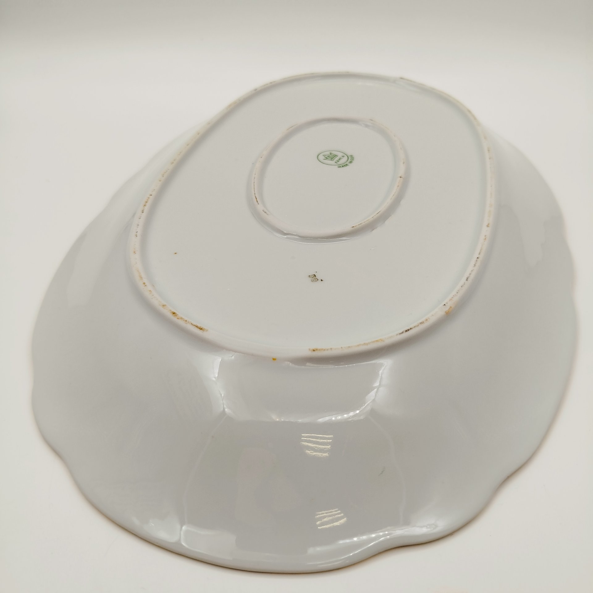 Блюдо "Мадонна", фарфор, деколь, люстр, золочение, Kahla, ГДР, 1967-1987 гг.