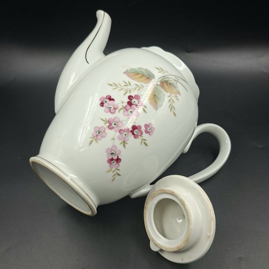 Чайник с нежным цветочным декором, фарфор, деколь, золочение, Kahla-Könitz, ГДР, 1954-1962 гг.