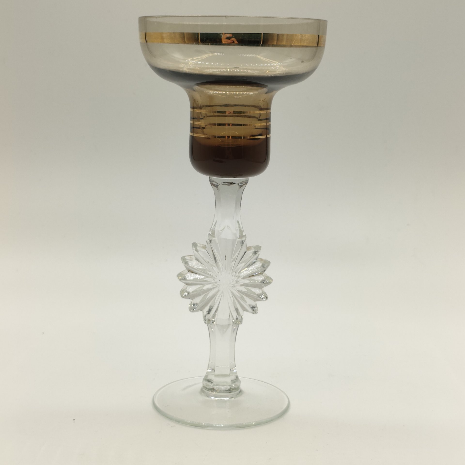 Подсвечник с рельефной звездой на ножке, цветное стекло, золочение, Гусевской хрустальный завод (Гусь-Хрустальный), СССР, 1970-1980 гг.