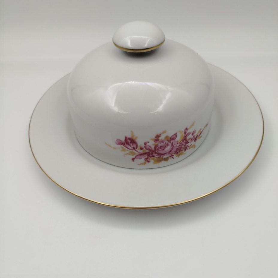 Масленка с цветочным декором, фарфор, деколь, золочение, Graf Von Henneberg Porzellan, 1777 Jlmenau, ГДР, 1977-1990 гг.