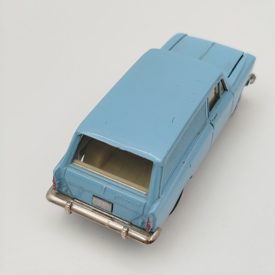 Модель автомобиля "Москвич 434. Модель А6"