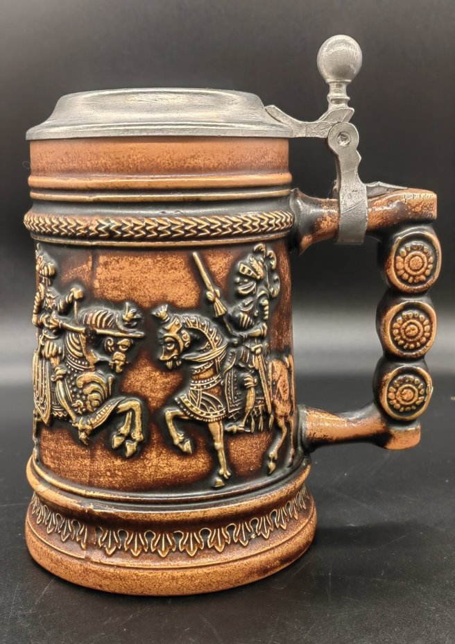 Пивная кружка декорированная изображением рыцареей, Gerzit Gerz