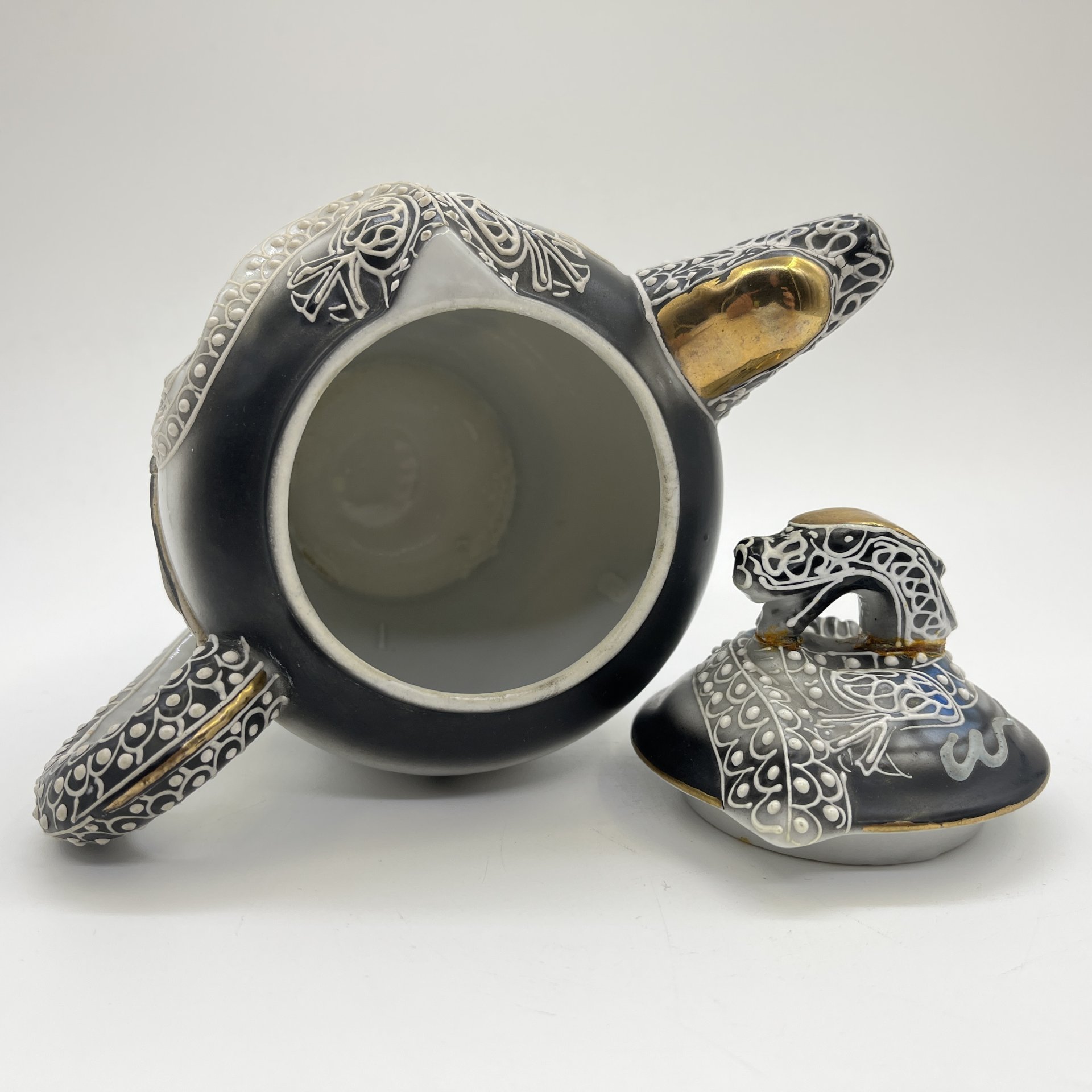 Чайник заварочный, декорированный изображением драконов, Lux Porcelain FAHD M.K.