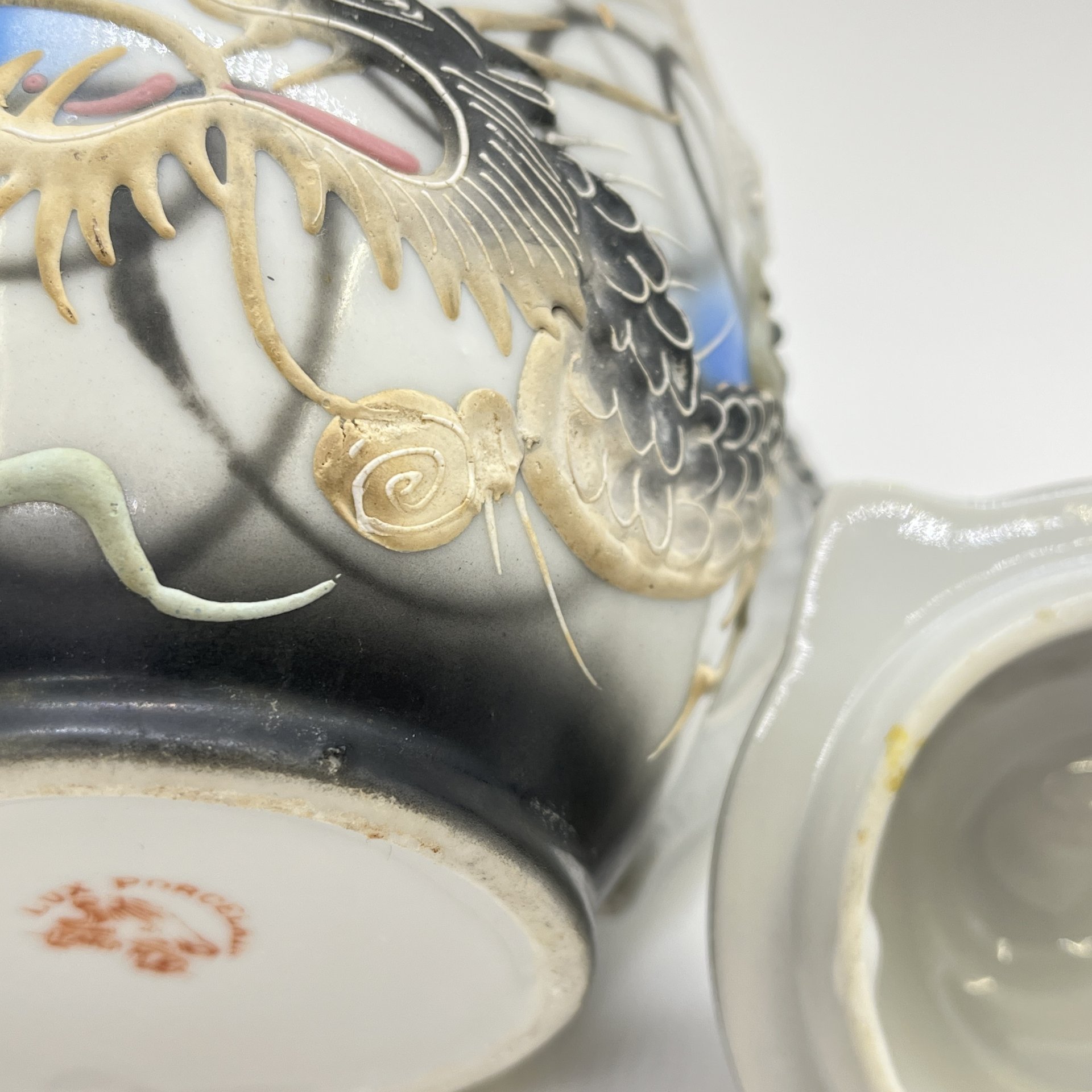 Чайник заварочный, декорированный изображением драконов, Lux Porcelain FAHD M.K.