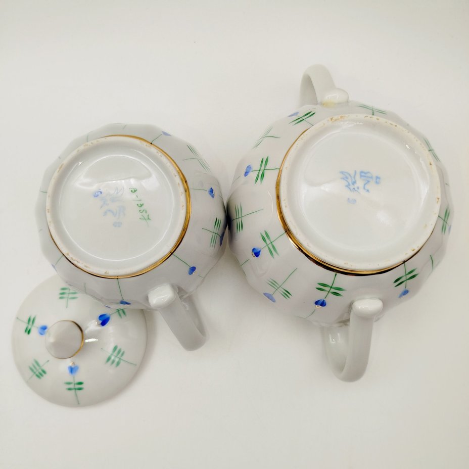 Сервиз чайный с цветочным декором на 6 персон (14 предметов), форма "Ампир", фарфор, роспись, золочение, Дмитровский фарфоровый завод (ДФЗ Вербилки), СССР, 1965-1991 гг.