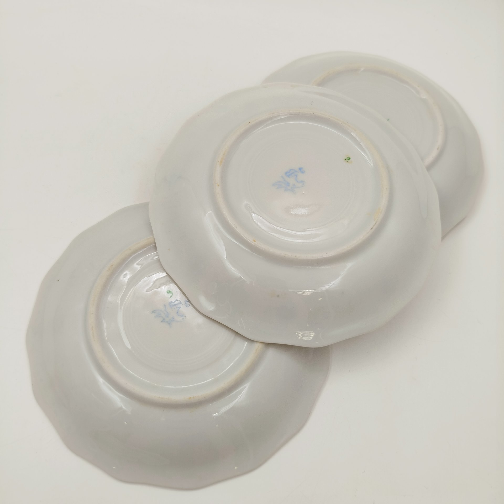 Сервиз чайный с цветочным декором на 6 персон (14 предметов), форма "Ампир", фарфор, роспись, золочение, Дмитровский фарфоровый завод (ДФЗ Вербилки), СССР, 1965-1991 гг.