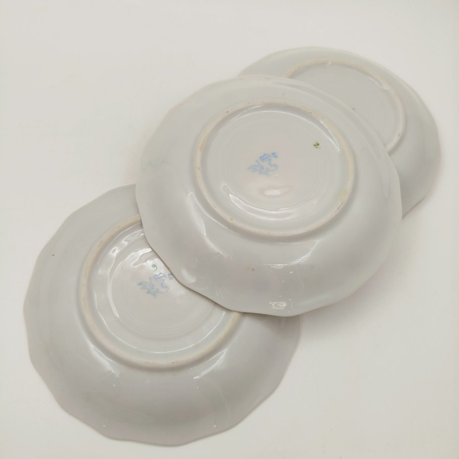 Сервиз чайный с цветочным декором на 6 персон (14 предметов), форма "Ампир", фарфор, роспись, золочение, Дмитровский фарфоровый завод (ДФЗ Вербилки), СССР, 1965-1991 гг.