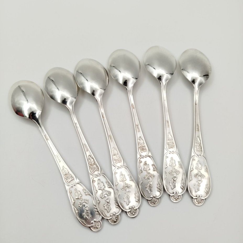 Набор чайных ложек на 6 персон с растительным декором, в подарочной коробке, мНЦ (медь-никель-цинк), картон, ткань, Завод «Мстерский ювелир», СССР, 1977 г.