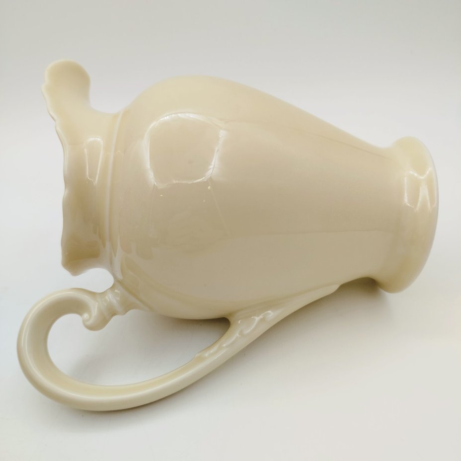 Молочник/соусник оттенка слоновой кости, фарфор, Hutschenreuther (Хутченройтер), Германия, 1939-1945 гг.