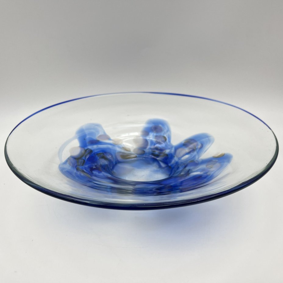 Блюдо (фруктовница), украшенное сине-голубым узором