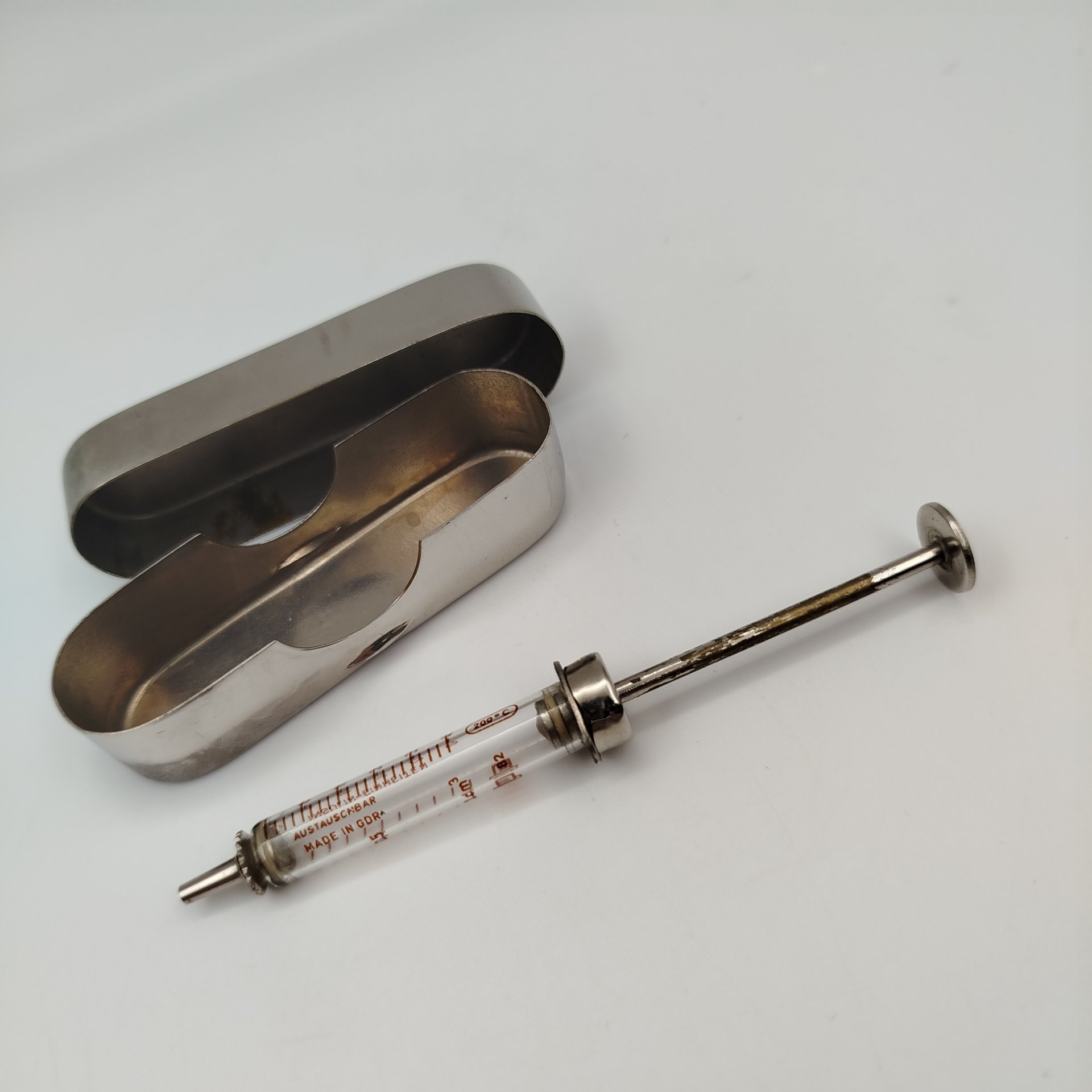 [Медицина] Шприц инсулиновый в футляре (в подборе)