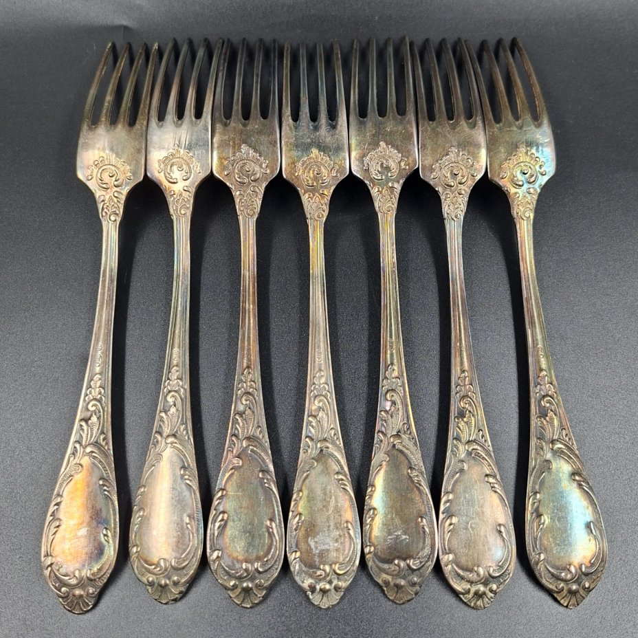 Набор из семи вилок с растительным декором, мНЦ (медь-никель-цинк), Вольнянский завод столовых приборов им. Шевченко (ЗiШ, ЗиШ), СССР, 1960-1980 гг.