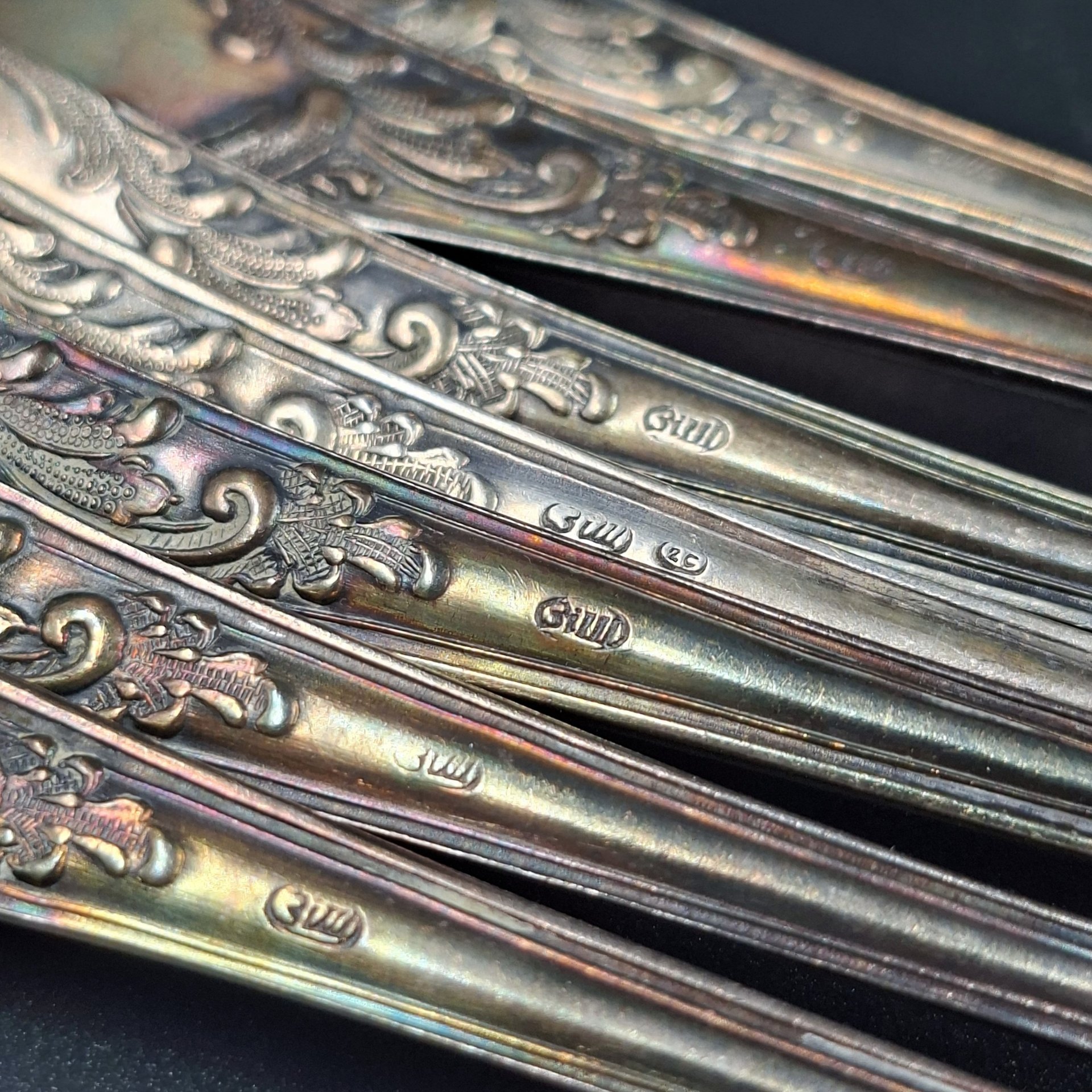 Набор из семи вилок с растительным декором, мНЦ (медь-никель-цинк), Вольнянский завод столовых приборов им. Шевченко (ЗiШ, ЗиШ), СССР, 1960-1980 гг.