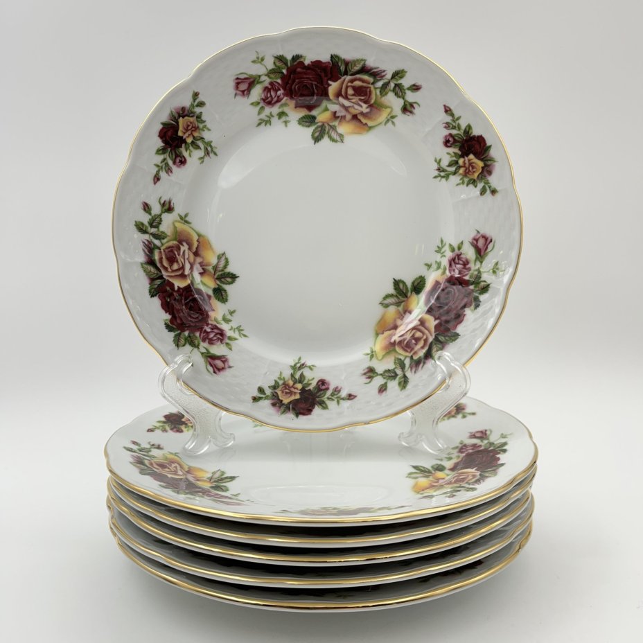 Набор десертных тарелок с цветочным декором на 6 персон, фарфор, деколь, золочение, Thun (Тун), Чехословакия, 1970-1980 гг.