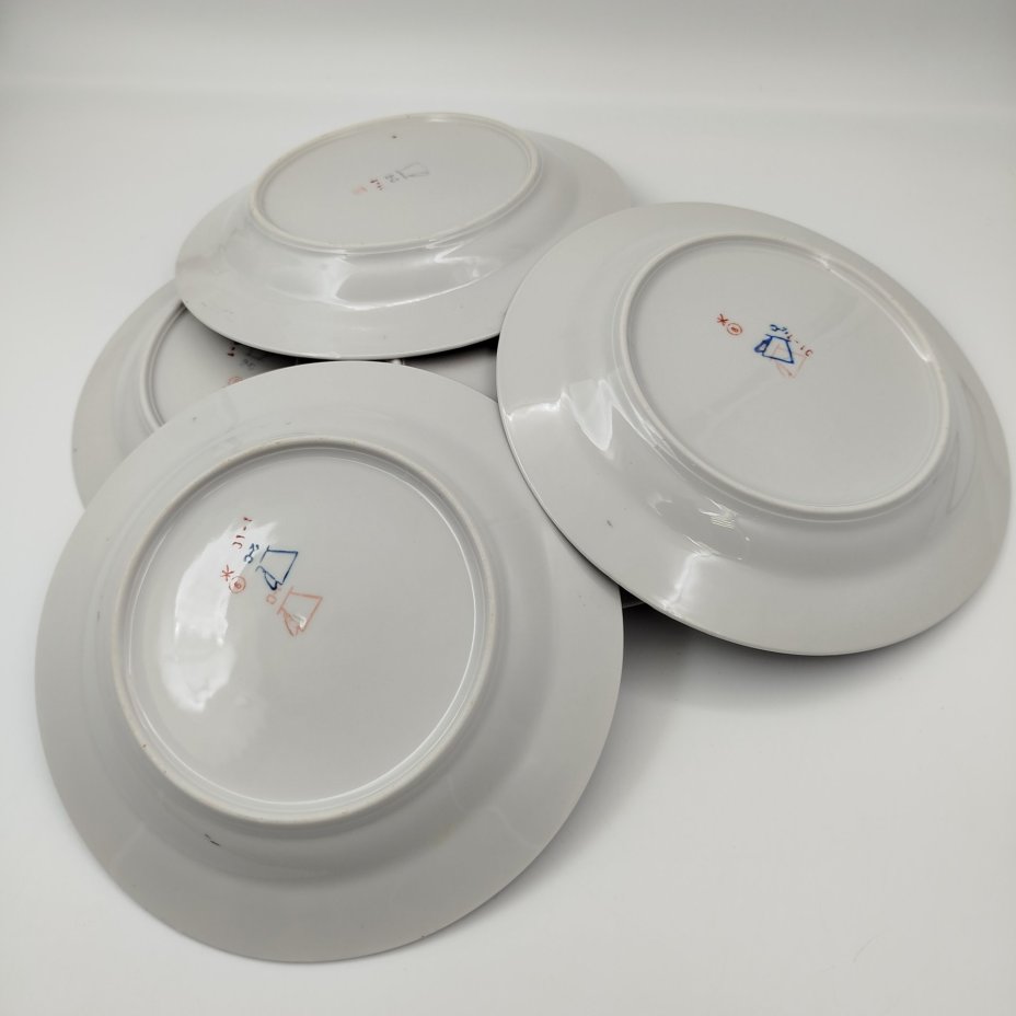 Набор тарелок на 5 персон, украшенных растительным декором, фарфор, Барановский фарфоровый завод, СССР, 1960-1970 гг.