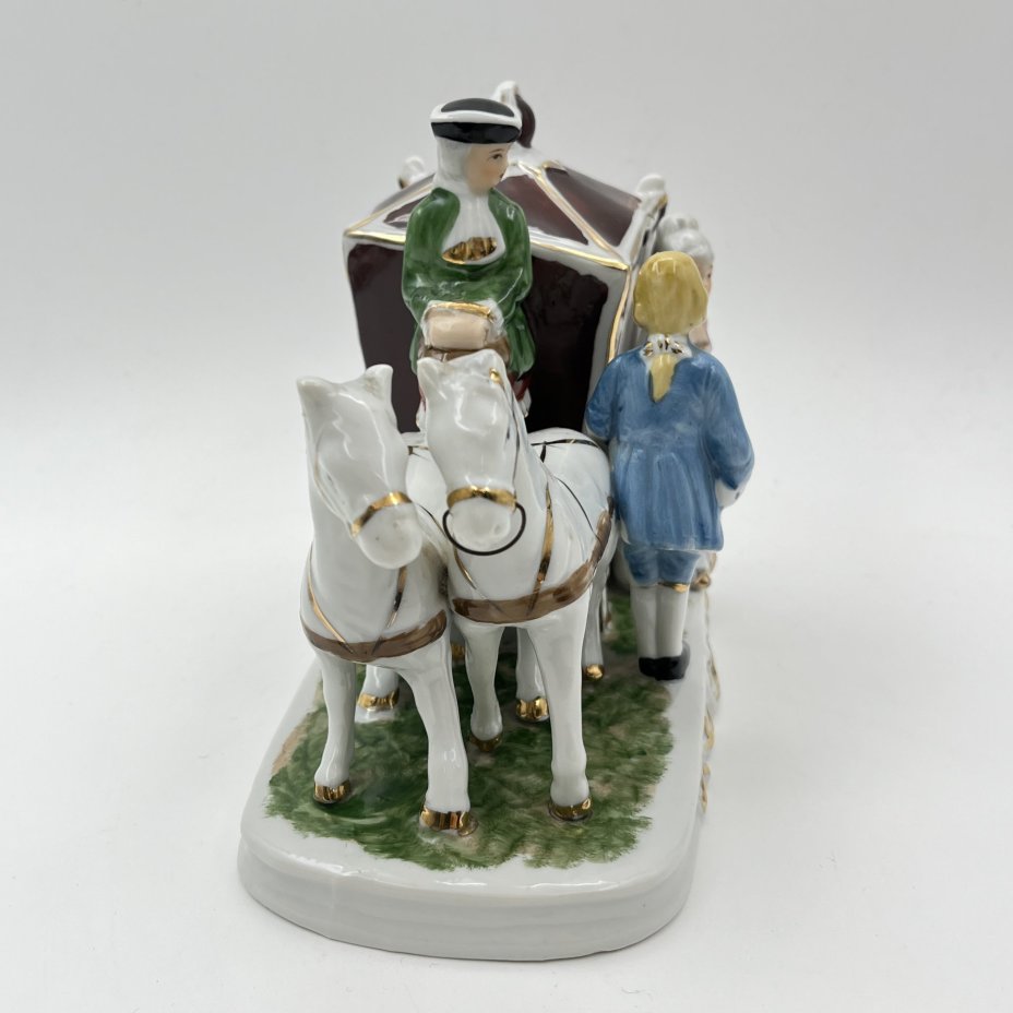 Статуэтка "Экипаж" ("Карета"), фарфор, роспись, золочение, Европа, 1980-2000 гг.