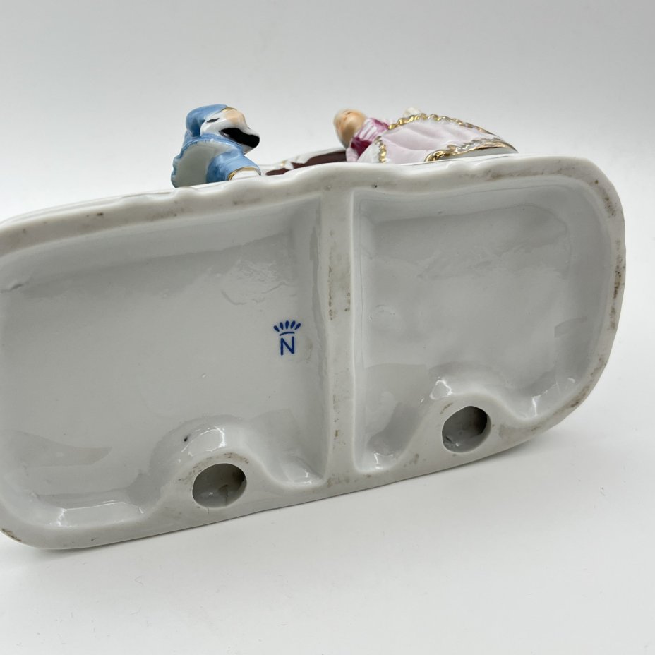 Статуэтка "Экипаж" ("Карета"), фарфор, роспись, золочение, Европа, 1980-2000 гг.