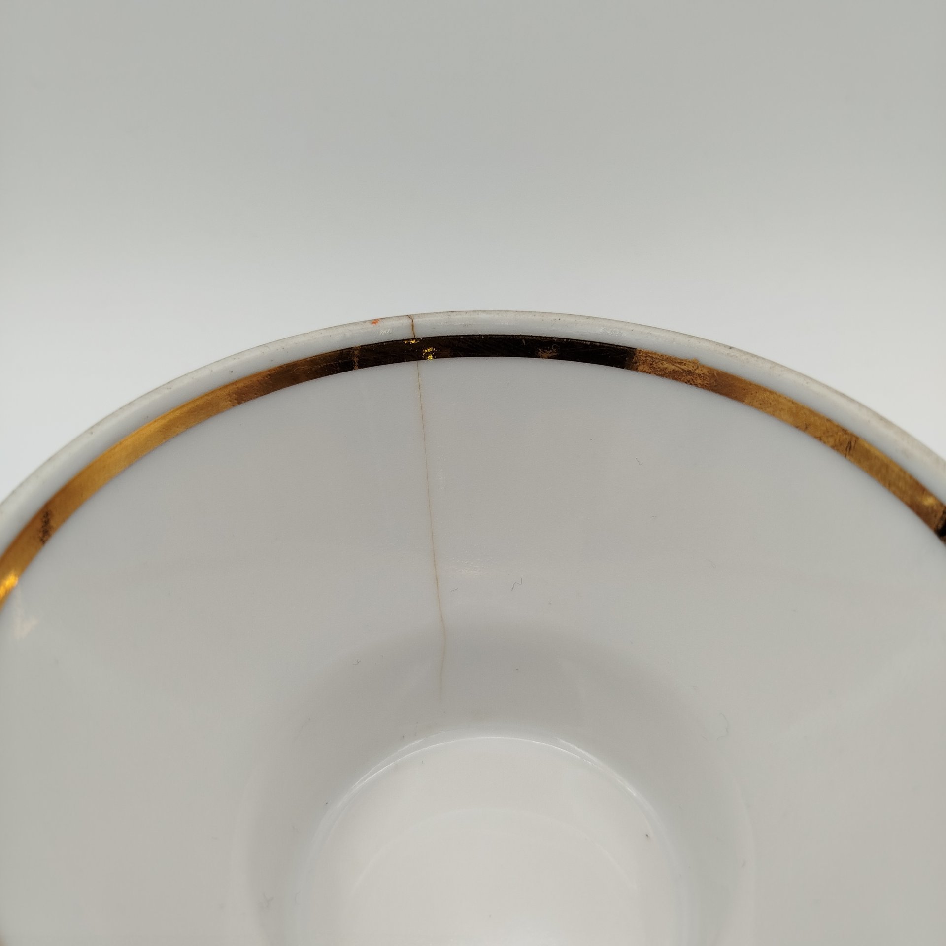 Чайное трио "Цветы на черном", автор росписи Яснецов В.К., фарфор, крытье, роспись, золочение, Дулевский фарфоровый завод (Дулёво), СССР, 1966 г.