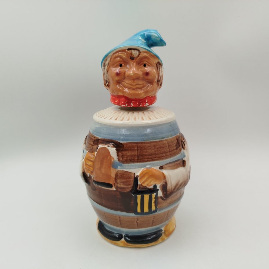 Кувшин пивной "Бюргер с кружкой пива", Sphinx, фаянс, роспись, Европа, 1960-1990 гг.