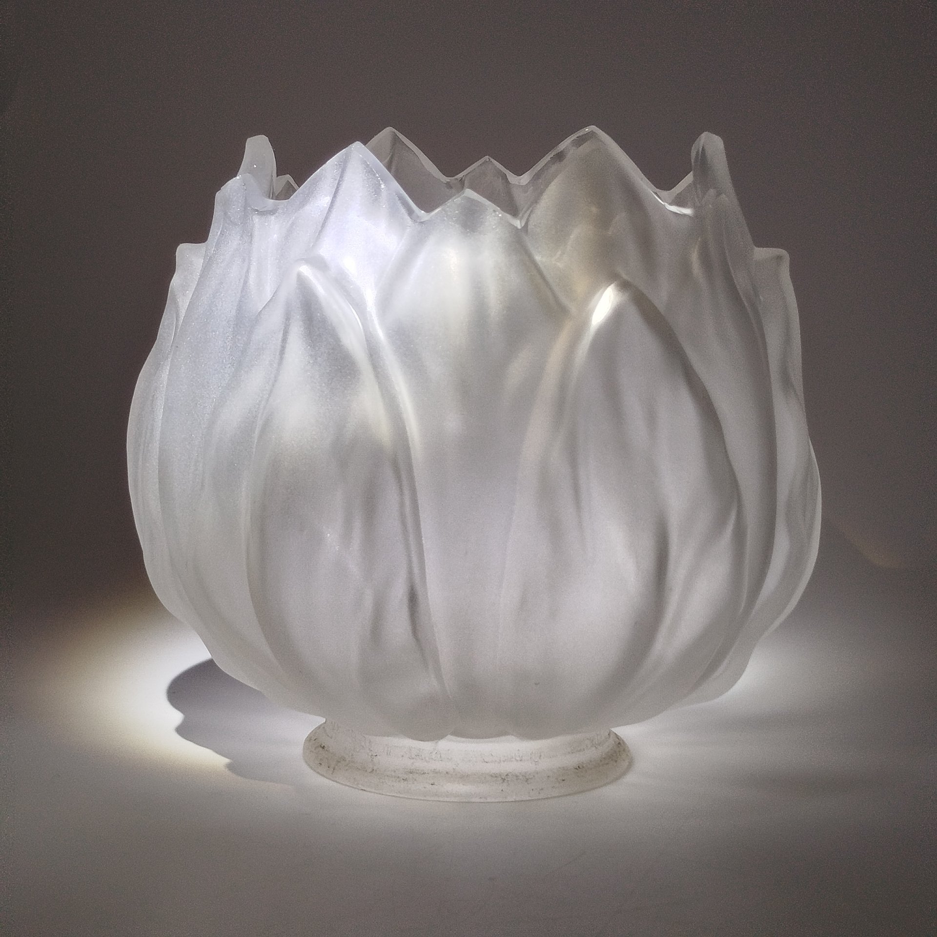 Плафон в форме бутона