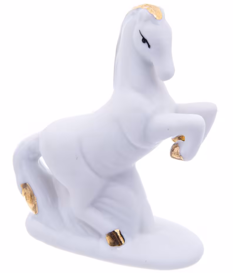 Статуэтка "Лошадь", бисквит, золочение, Китай, 2015-2020 гг.