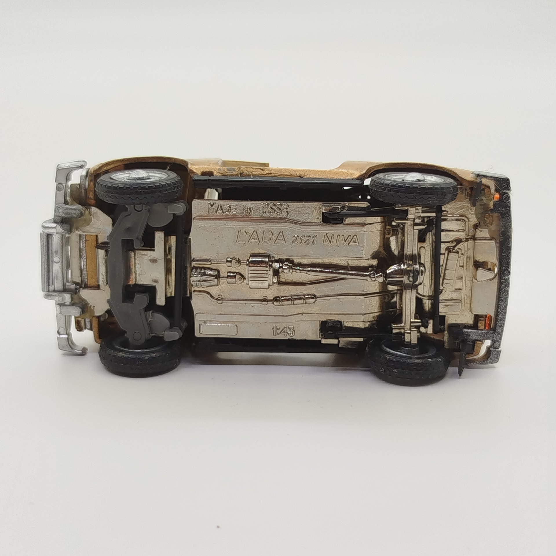 Модель автомобиля в масштабе 1:43 "LADA 2121 Niva"
