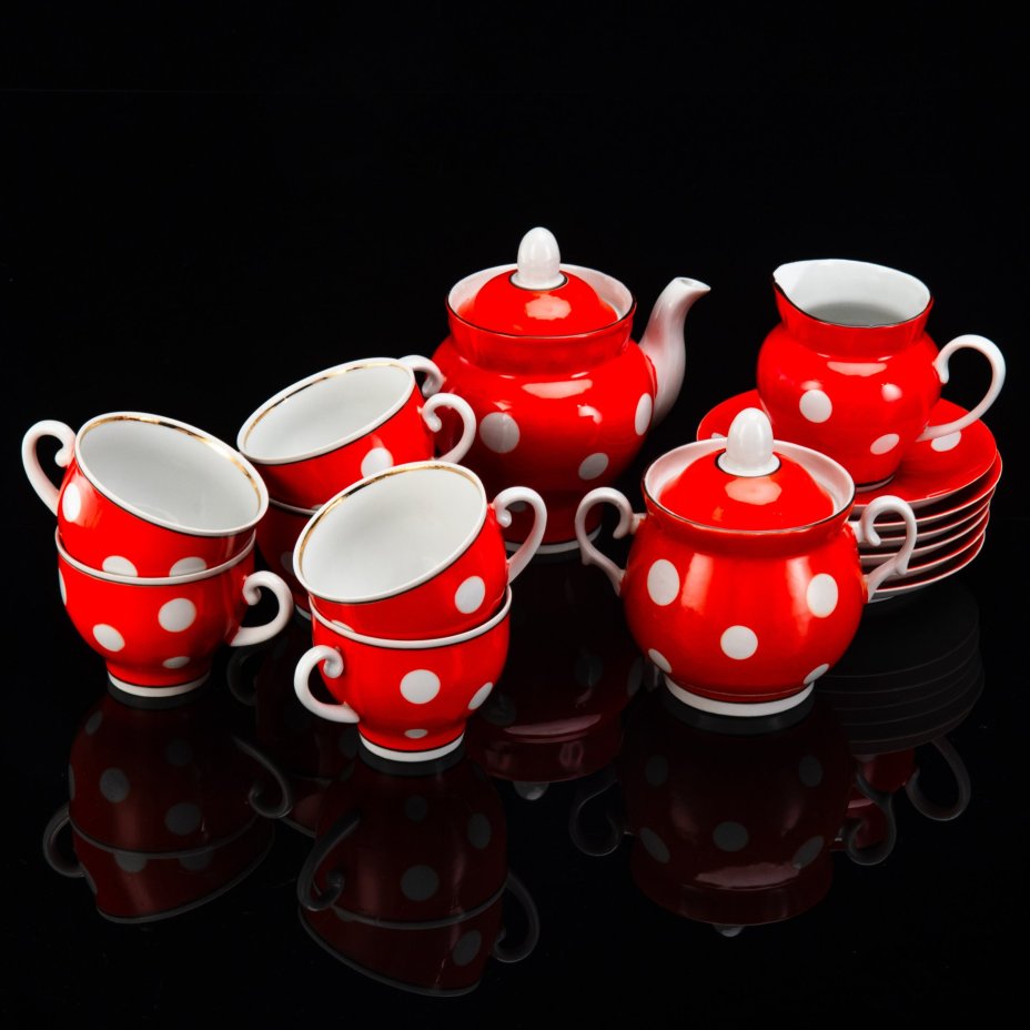 Сервиз чайный с декором в горошек на 6 персон (15 предметов), фарфор, крытье, золочение, Барановский фарфоровый завод, СССР, 1970-1991 гг.