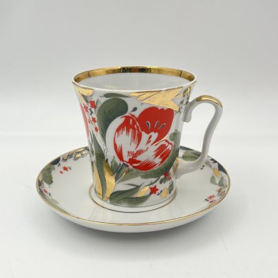 Бокал чайный "Красный тюльпан", автор Григорьева Л.И., фарфор, деколь, роспись, золочение, Ленинградский фарфоровый завод (ЛФЗ), СССР, 1970-1991 гг.