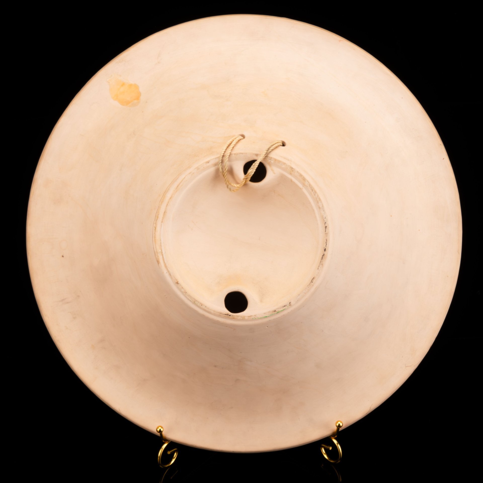 Декоративное настенное блюдо "Возвращение солдата домой", керамика, роспись, глазурь, Львовская керамико-скульптурная фабрика (ЛКСФ), СССР, 1970-1980 гг.