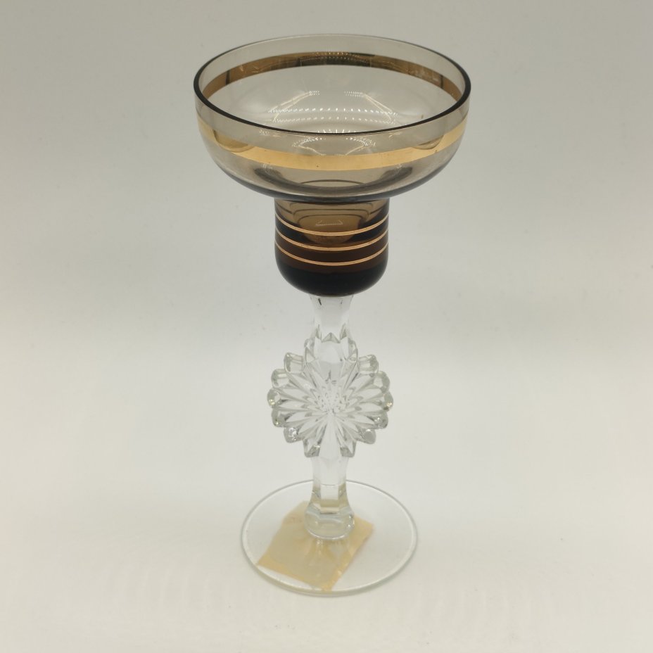 Подсвечник с рельефной звездой на ножке, цветное стекло, золочение, Гусевской хрустальный завод (Гусь-Хрустальный), СССР, 1970-1980 гг.