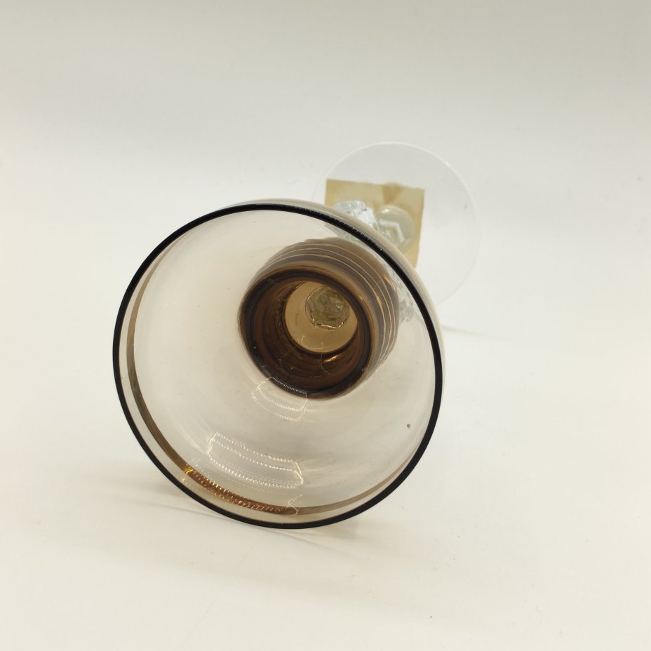 Подсвечник с рельефной звездой на ножке, цветное стекло, золочение, Гусевской хрустальный завод (Гусь-Хрустальный), СССР, 1970-1980 гг.