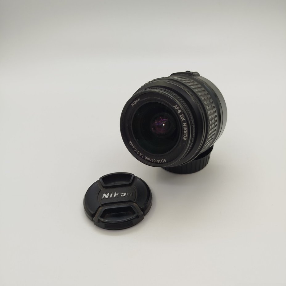 Фотообъектив Nikon AF-S DX 18-55mm f/3.5-5.6, металл, пластик, стекло, 2010-2015 гг.
