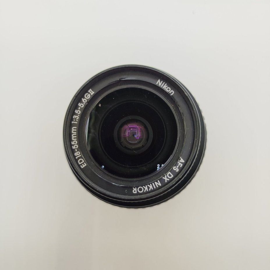 Фотообъектив Nikon AF-S DX 18-55mm f/3.5-5.6