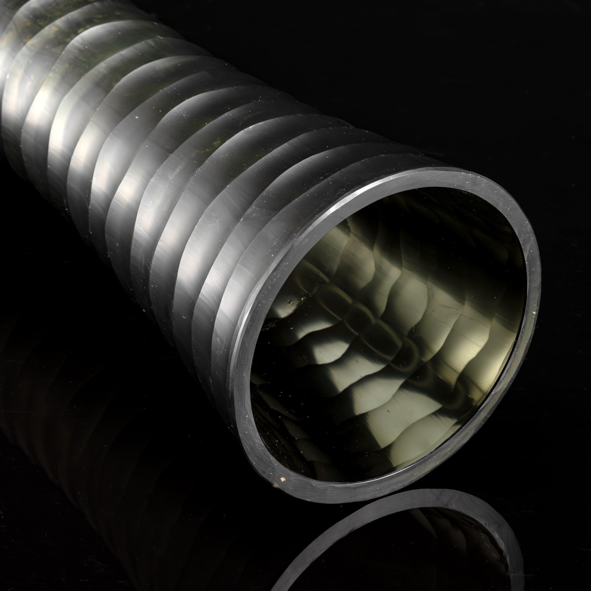 Ваза серого оттенка