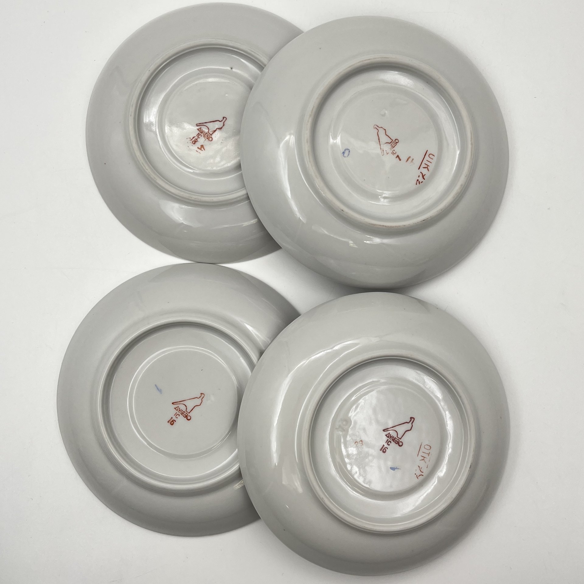 Набор из 4-х чайных пар из сервиза "Рыбки", фарфор, рытье, роспись, золочение, Дулевский фарфоровый завод (Дулёво), СССР, 1968-1991 гг.