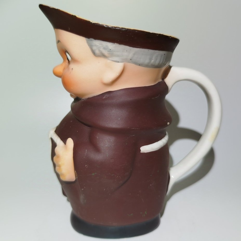 Кувшин (молочник) в виде фигурки монаха "Брат Тук", Goebel