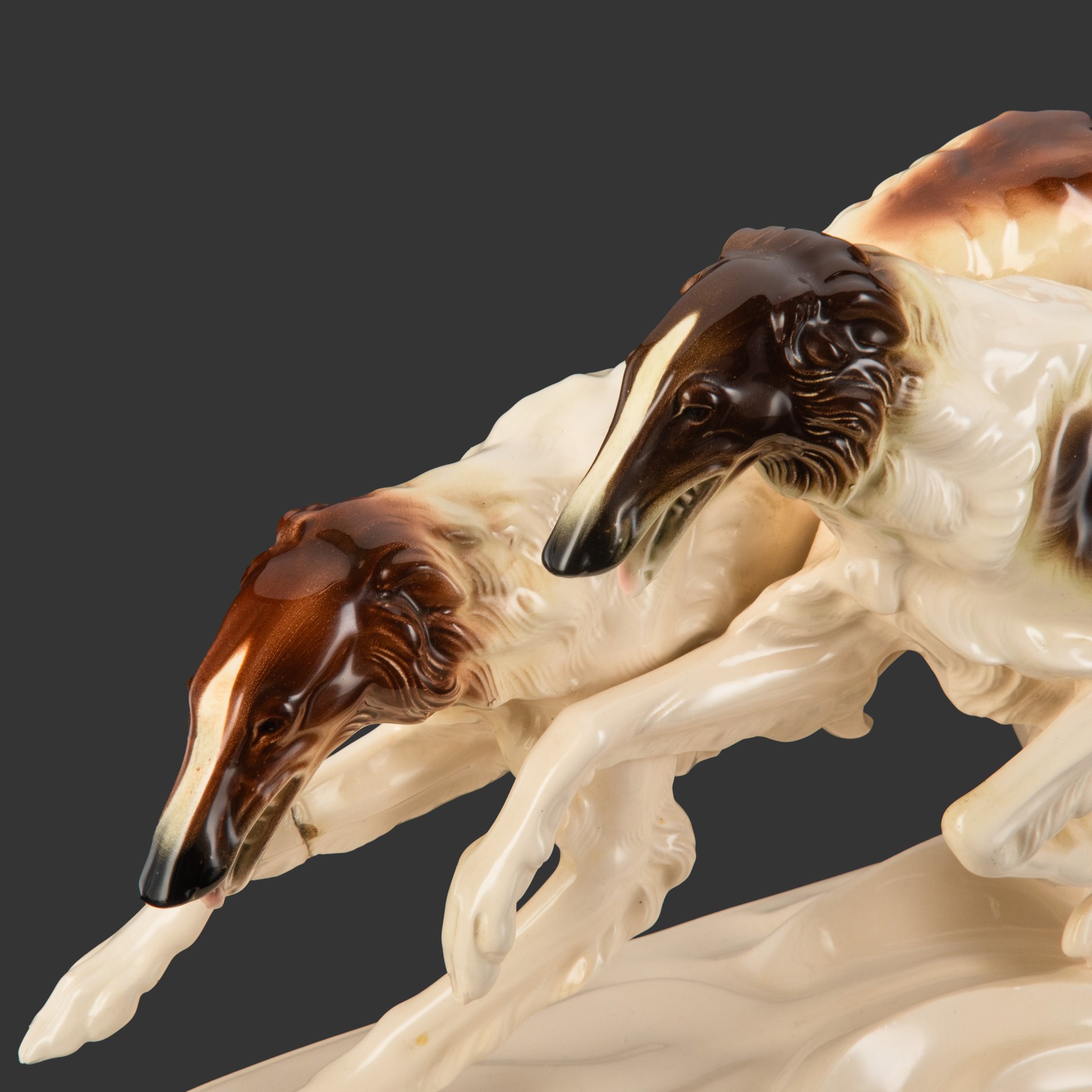 Статуэтка "Гончие" (большая), Hertwig & Co.