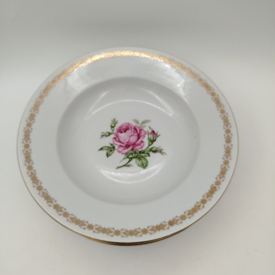 Набор из шести суповых тарелок с декором в виде роз, фарфор, деколь, золочение, Moritz Zdekauer (MZ), Чехословакия, 1960-1990 гг.