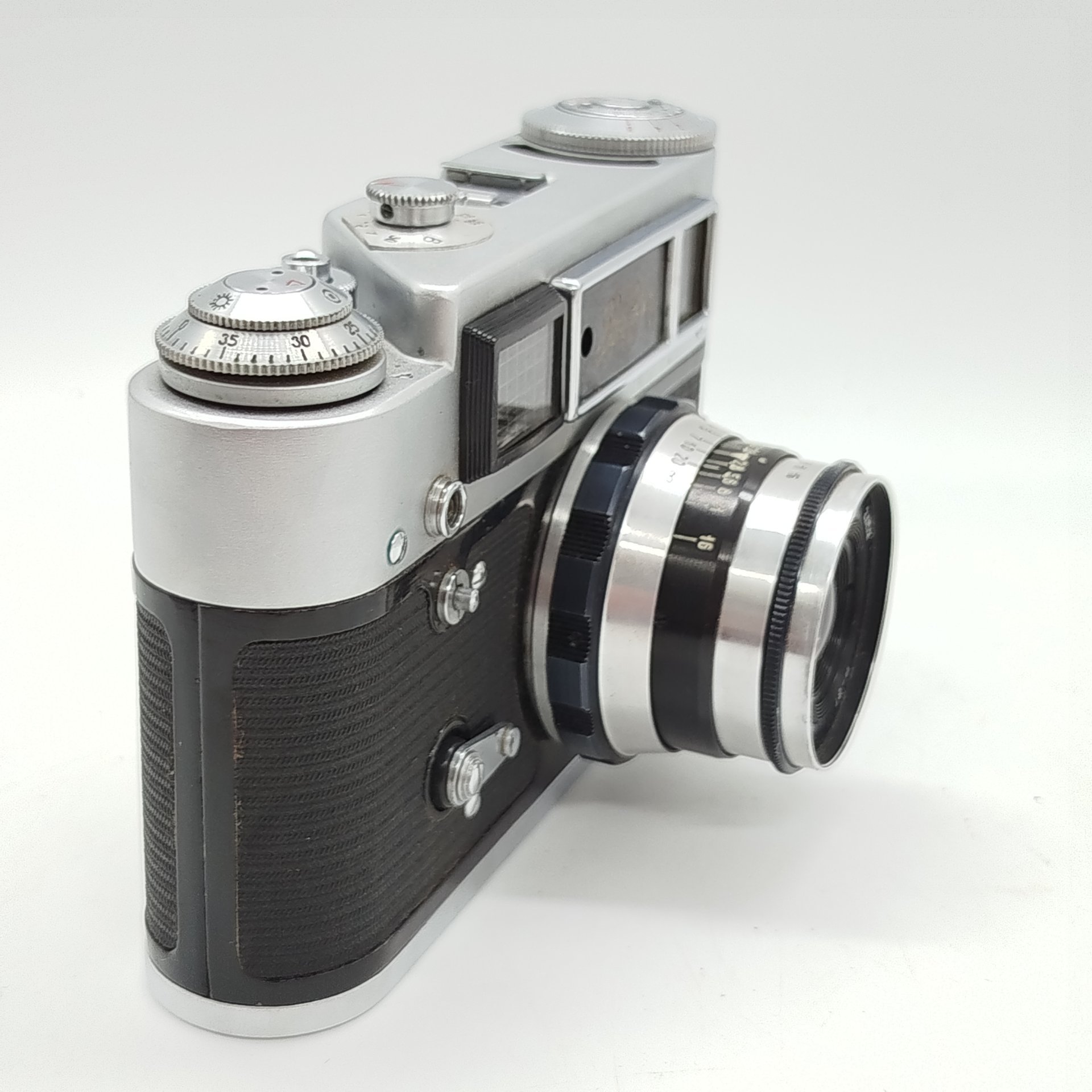Фотоаппарат пленочный "ФЭД-4" с объективом "Индустар-61 Л/Д" в оригинальном кофре, Харьковский машиностроительный завод им. Дзержинского (ФЭД)