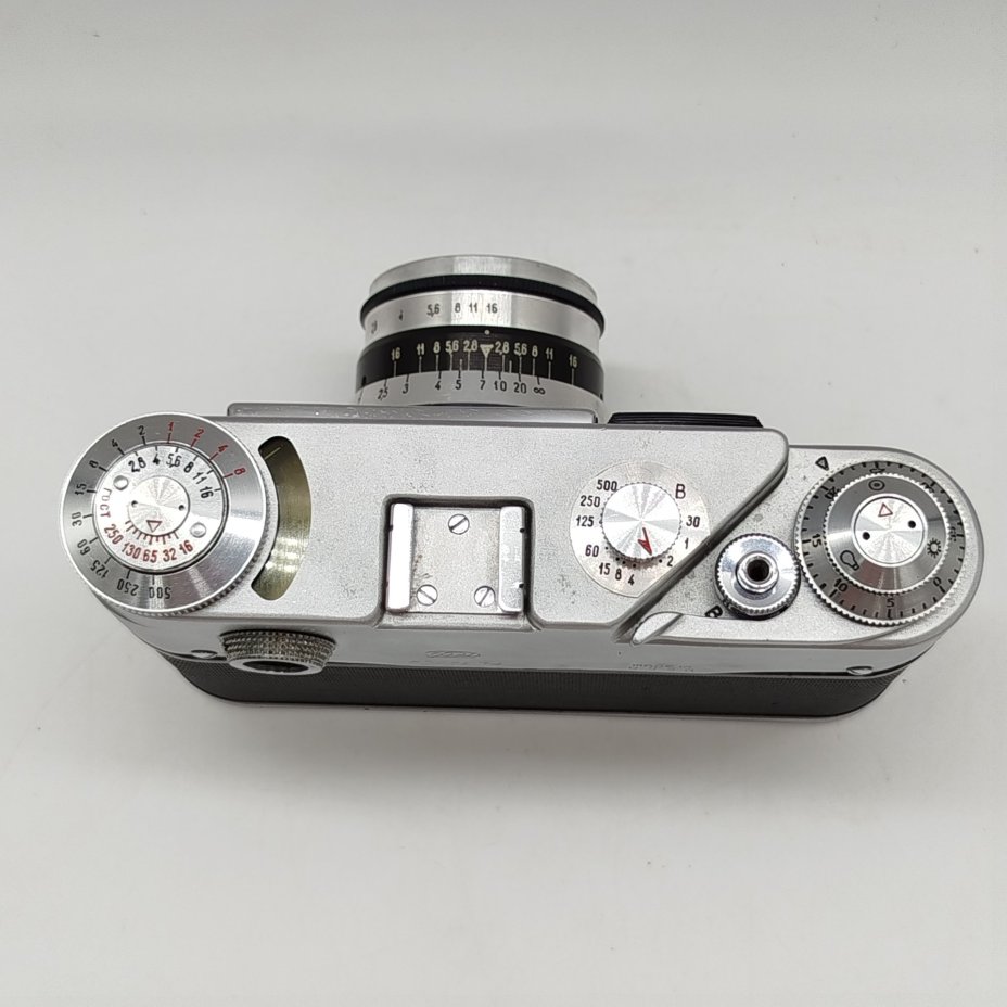 Фотоаппарат пленочный "ФЭД-4" с объективом "Индустар-61 Л/Д" в оригинальном кофре