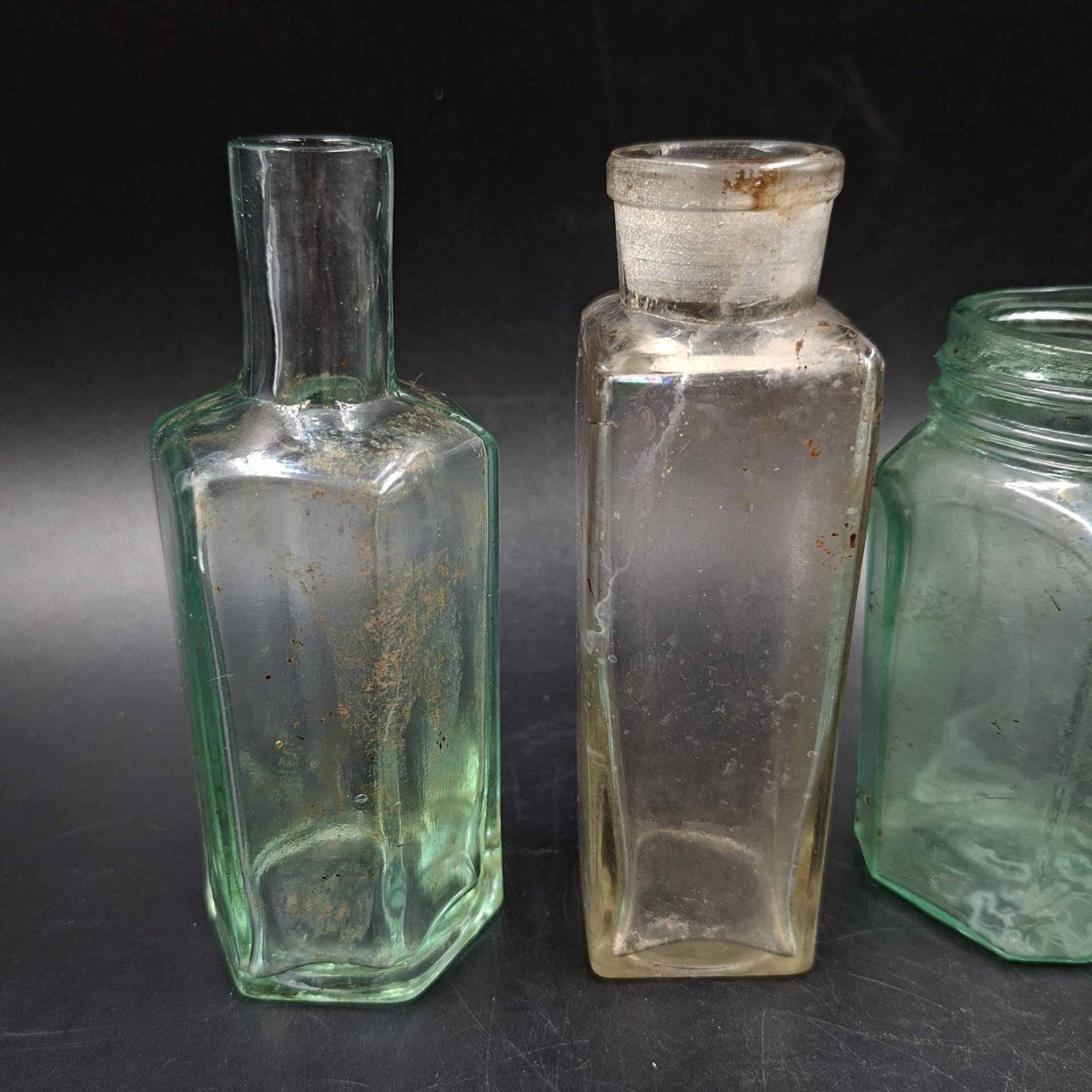 Набор из 4-х ёмкостей различных форм и размеров, стекло, Европа, 1900-1940 гг.