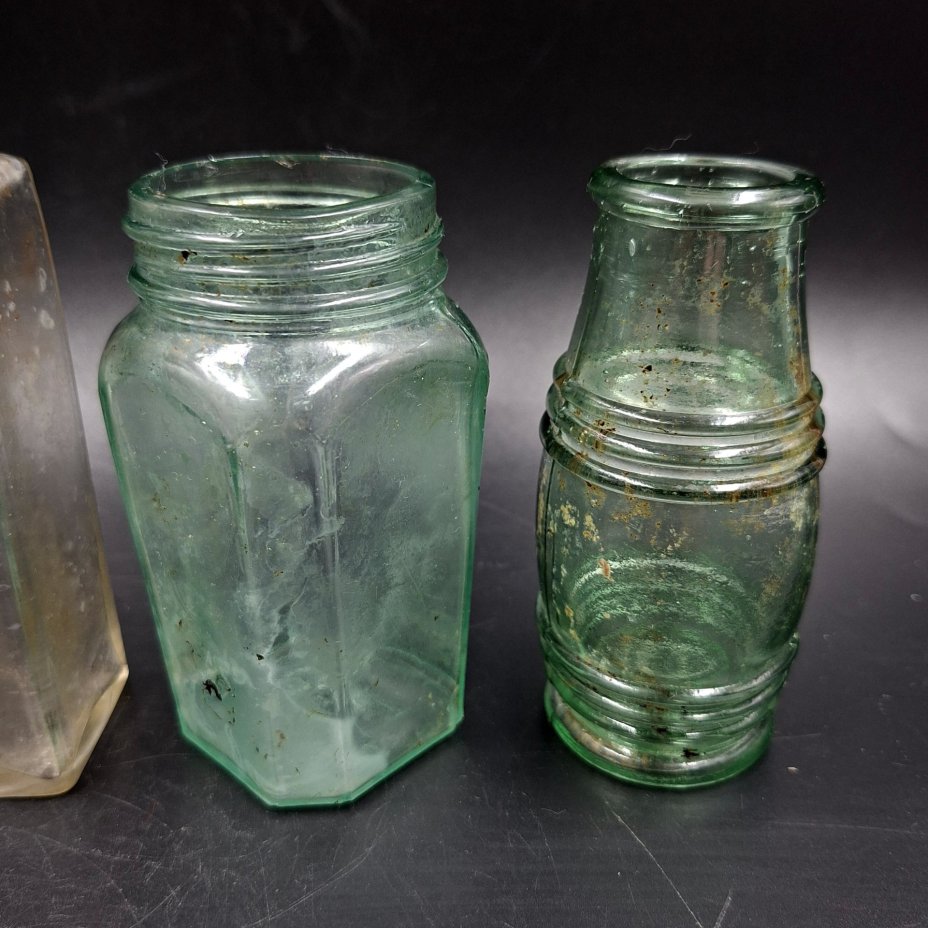 Набор из 4-х ёмкостей различных форм и размеров