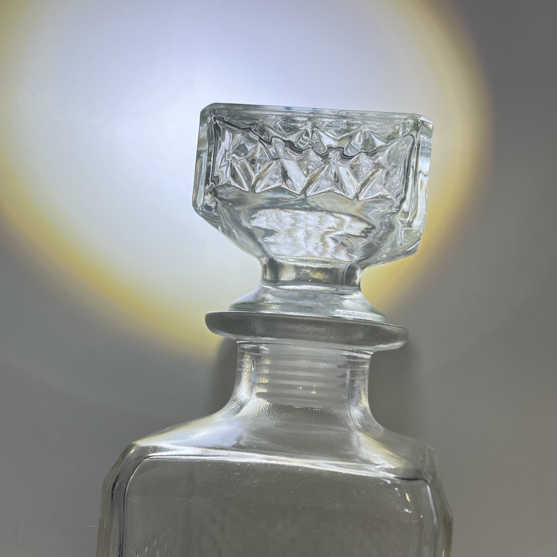 Графин с геометрическим декором, стекло, пресс, СССР, 1970-1990 гг.