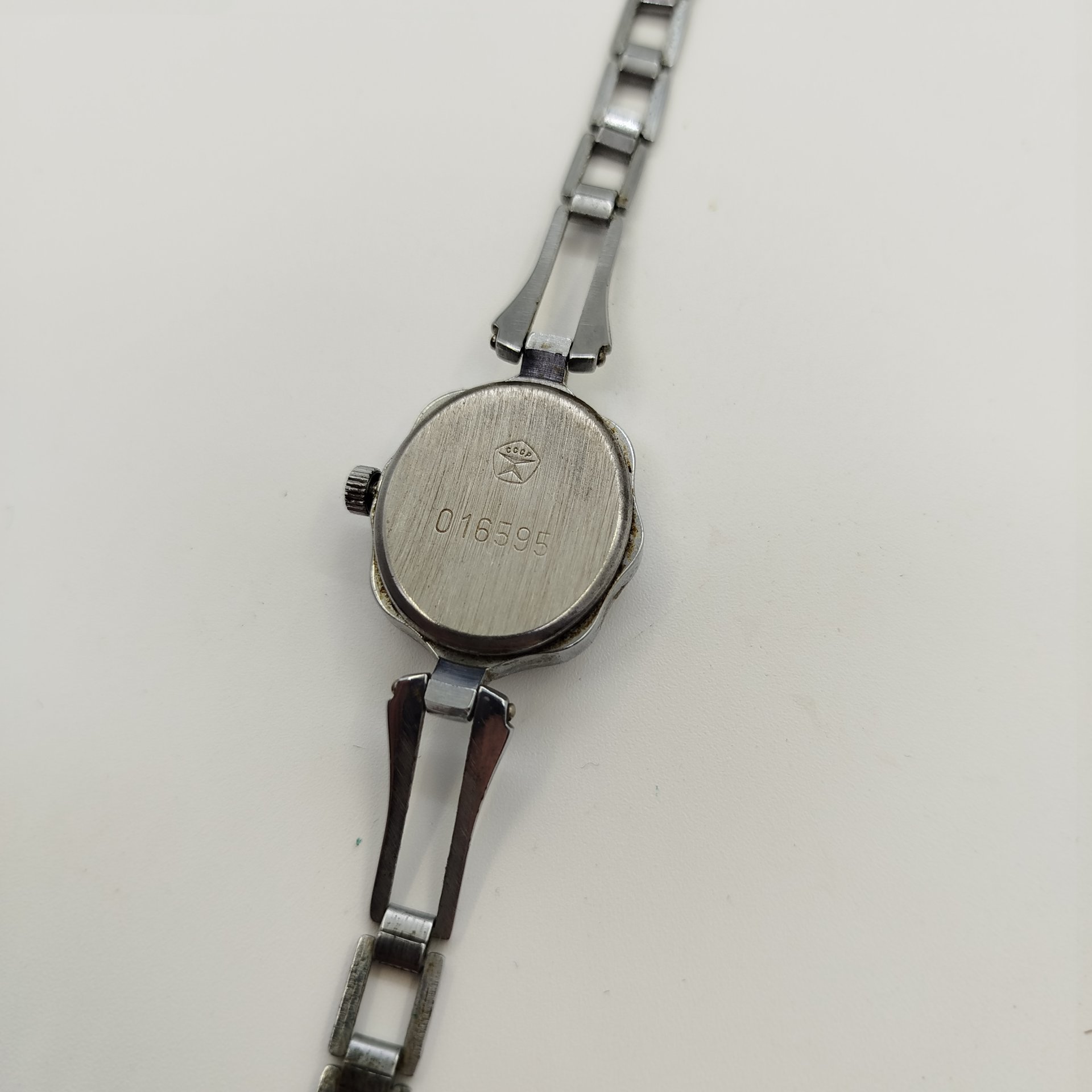 Часы женские наручные, металл, стекло, Завод «Луч», с. Новоселки, СССР, 1970-1990 гг.