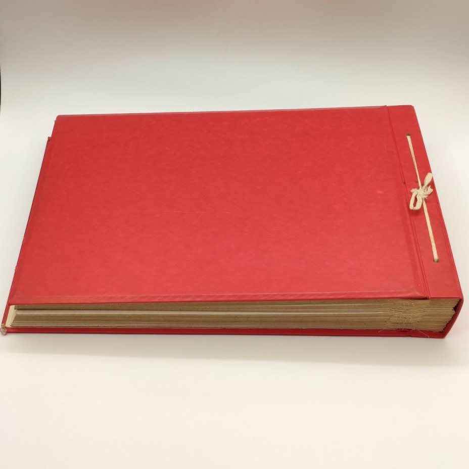 Альбом "Московское высшее пограничное командное ордена Октябрьской Революции Краснознаменное училище КГБ СССР Моссовета" (незаполненная)